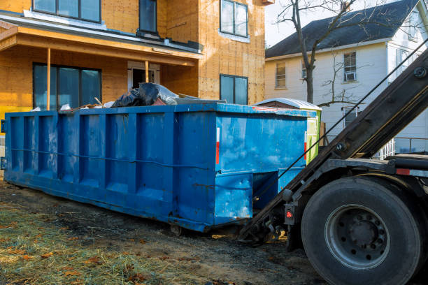 Best Yard Waste Removal  in Waterloo, IA